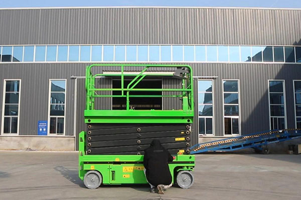 Video Guide: How to Operate An Electric Scissor Lift