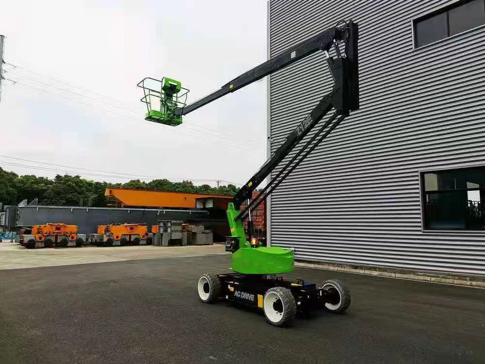 Advantages of Articulated Boom Lifts