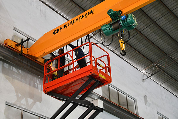 Wheel Scissor Lifts For Factory Equipment Installation