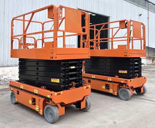 13.8m scissor lifts.jpg